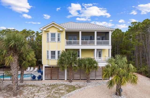Star of the Sea: 6 BR SGI Plantation Home- Private Pool, Pet Friendly, Sleeps 13