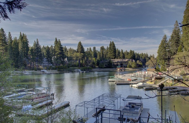 Stay In Lakefront Gem Once Owned By World Famous Celebrity Dick Clark