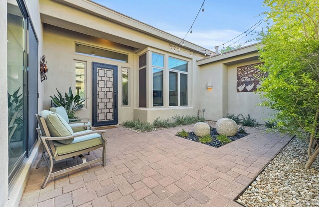 Stay long, Pay less! Epic Views! Pool, Hot Tub, Firepit. Putting Green. 30 Night Min.