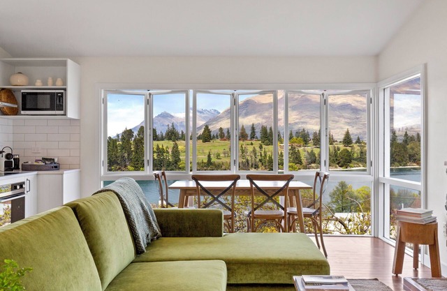 Stay of Queenstown Boutique Accommodation
