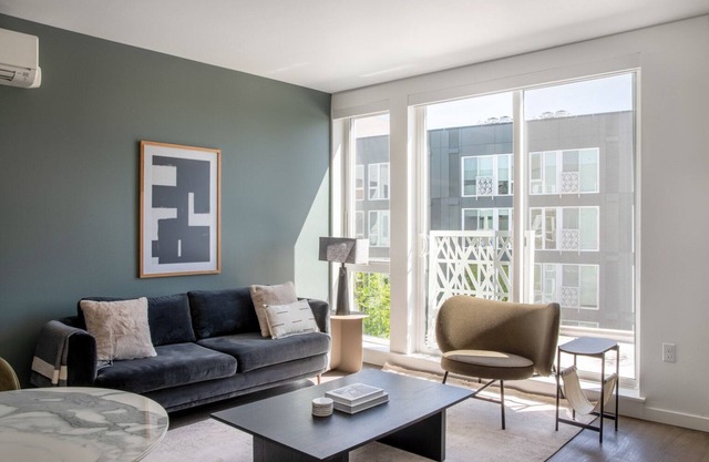 Stellar Central District 1BR w/Grills & Gym, nr Park, by Blueground