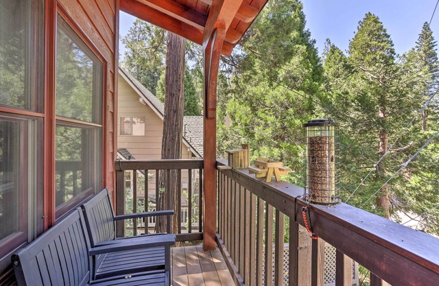 Steps to Lake: Cabin w/Deck in Lake Arrowhead