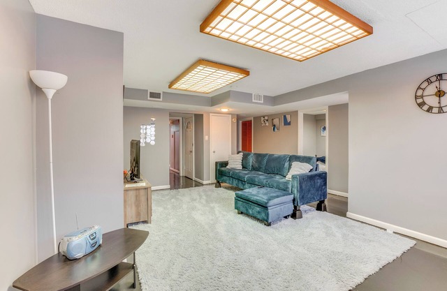 Steps to Lincoln Park: Spacious Apt in Jersey City