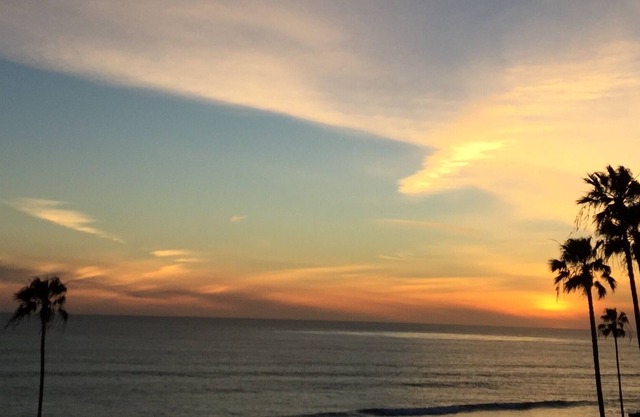 Steps to the Ocean-Big House w/ 2 Living Rooms & 2 Kitchens-Great Reviews