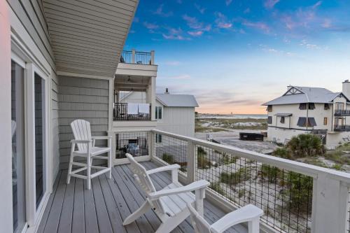 Stoked by AvantStay Gulf View Steps to the Beach