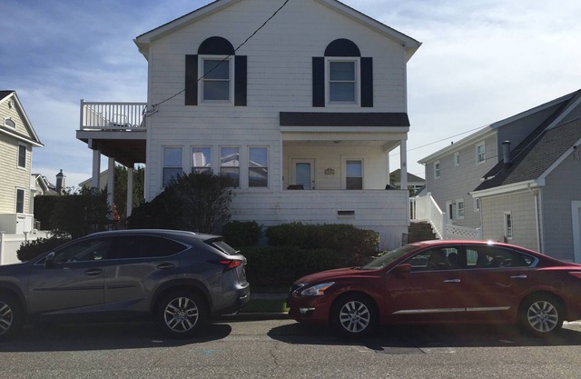Stone Harbor NJ rental with pool