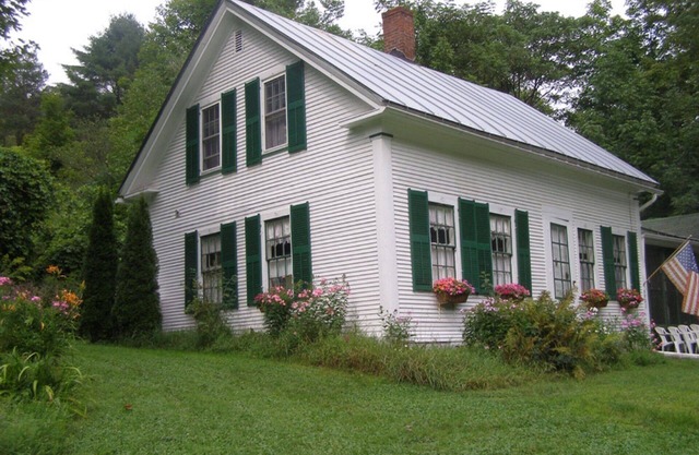 Stonecutter's Cottage In Secluded Country Setting at Head of Williamstown Gulf