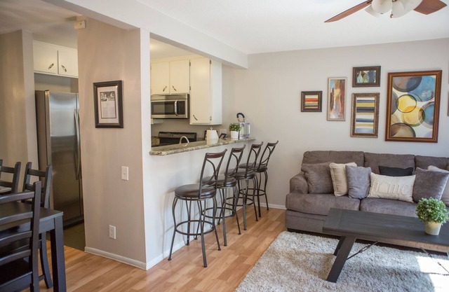 StorybookVilla #2, Fresh, Inviting, & Warm. You Walk to Disney. Proven Brand