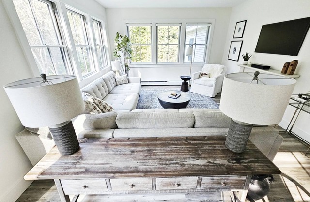 Streamside Hollow - Stowe Retreat in the Woods