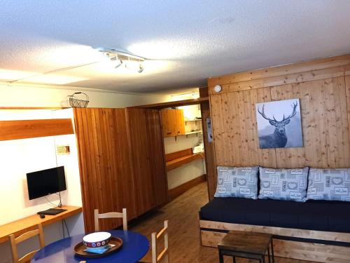 Studio 30m² exposé sud avec balcon, WiFi et animaux acceptés à Arc 1600 - FR-1-411-123