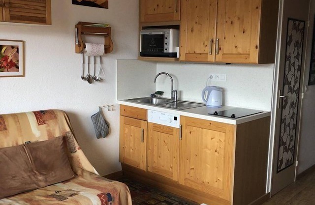 STUDIO ALPE D'HUEZ QUARTIER ECLOSE EST