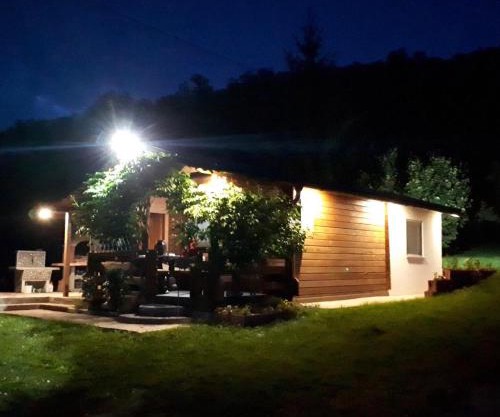 Studio apartman Firdaus-Bihać, Dobrenica bb