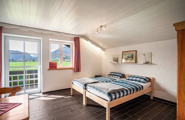 Studio Apartment 'Appartement Braun 1' with Mountain View, Balcony and Wi-Fi