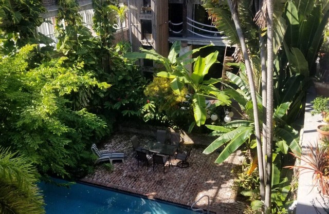 Studio Apartment in the Casa Antigua, Hemingway's 1st Key West Hotel Residence