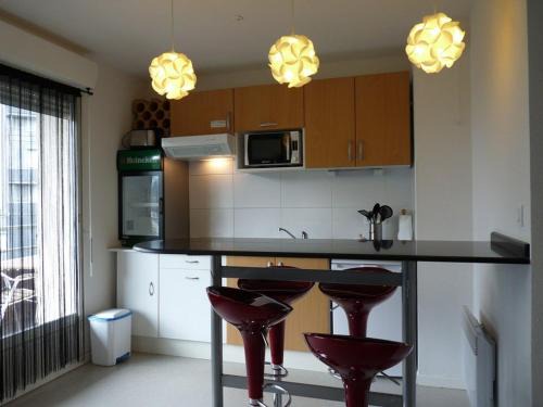 Studio au pied des pistes, 4 pers., kitchenette, casier à skis, parkings gratuits - FR-1-602-68
