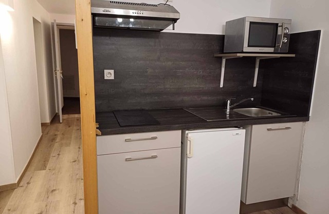 STUDIO-CABIN IDEAL SKI VILLAGE BAREGES REST PURE AIR HIKING SPA CURE