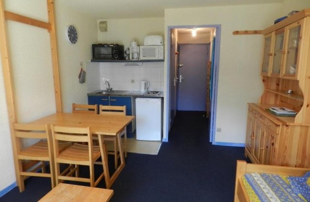 Studio cabine cosy avec balcon, pieds des pistes, 4 couchages, parking gratuit - FR-1-557A-16