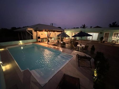 Studio completo ar e piscina