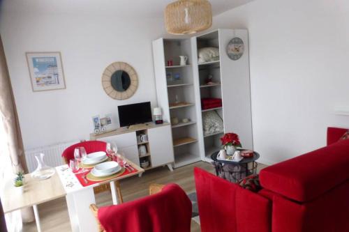 Studio Cosy neuf près de la mer,Balcon et Parking gratuit