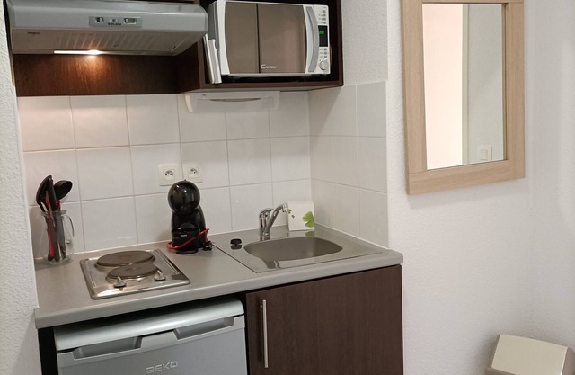 Studio Dans Résidence Avec Piscine D88