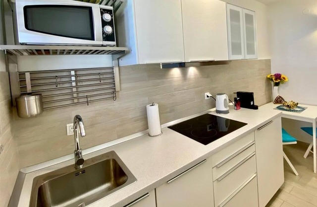 Studio flat with balcony Ist (AS-22436-a)
