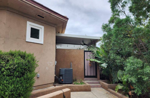 Studio in North County - The City in the Country