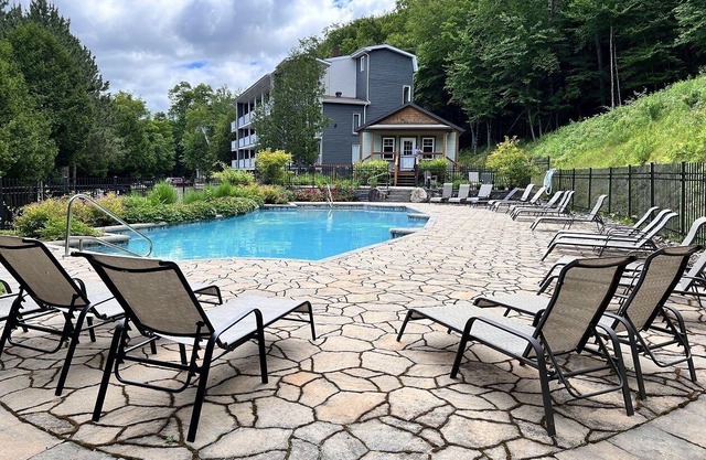 Studio Kona 5 km from Ski Mint-Tremblant