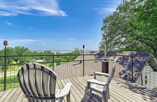 Studio Loft-Pet Friendly, Boat & Trailer Parking