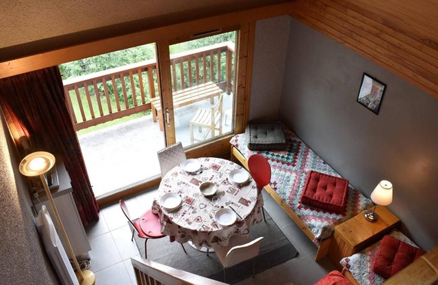 Studio mezzanine 5 pers avec balcon sud, cœur Méribel, proche pistes et commerces - FR-1-180-304