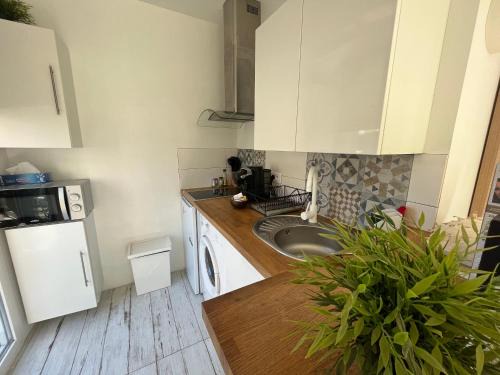 Studio proche de la plage de l'almanarre