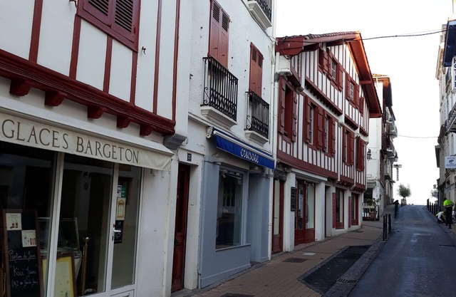 Studio, sleeps 2, rated 1 star by the hotel classification inspectorate