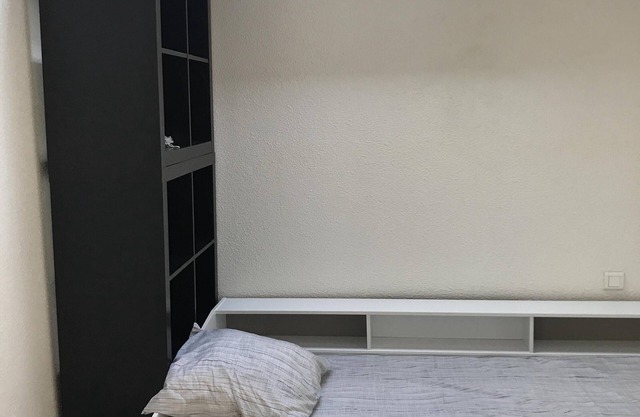 Studio-Standard-Ensuite with Shower-Studio 12m2