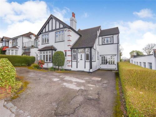 Stunning 5 bedroom house