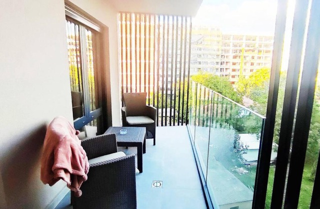 Stunning apartment and view!