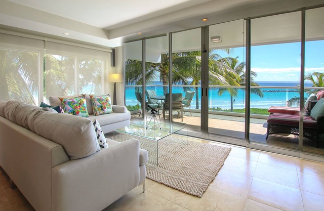Stunning Beachfront 2-Bed Condo with Pool - Ocean One 204