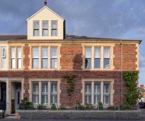 Stunning four bedroom Cardiff house