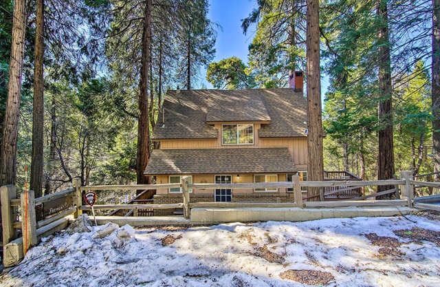 Stunning Getaway in Lake Arrowhead!