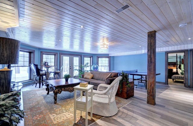 Stunning Log Cabin