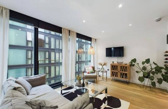 Stunning Modern Apartment in Central Edinburgh