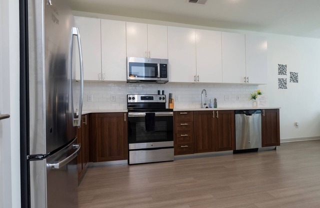 Stunning Nulu 1BR Cozysuites 05