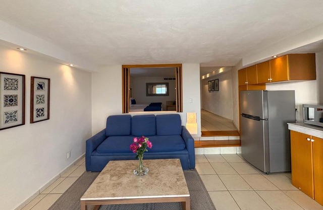 Stunning ocean view, hotel & beach access!