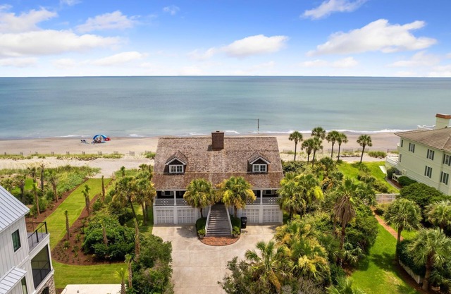 Stunning oceanfront beach house, where the beauty of nature meets luxury living