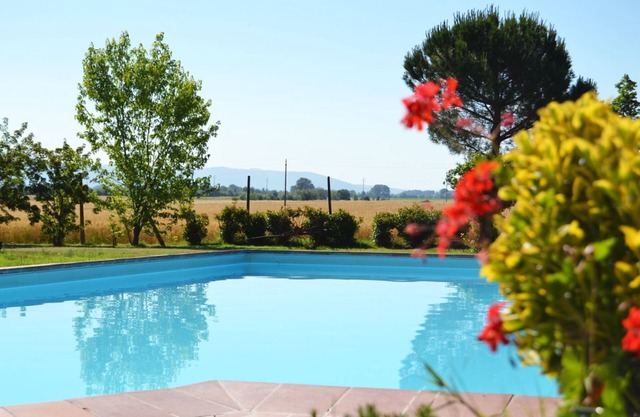 Stunning private villa with private pool, WIFI, A/C, TV, terrace, pets allowed and parking