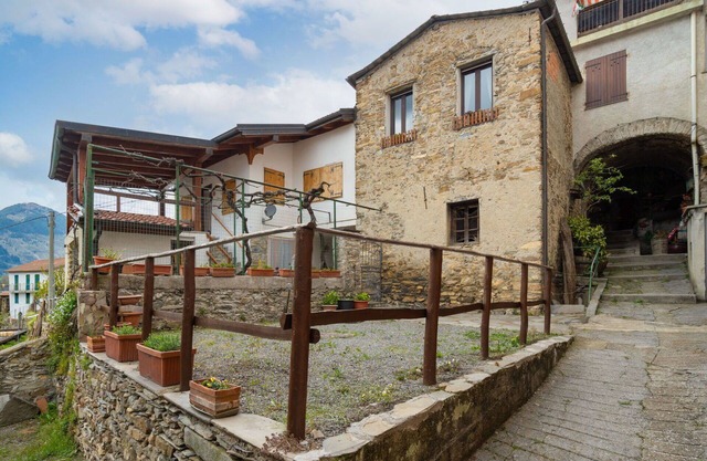 Stunning villa for 6 guests with WIFI and TV