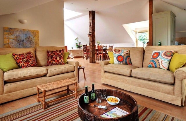 Stunning villa for 4 people with WIFI, pool and parking