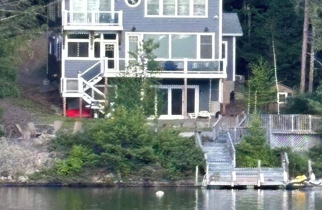 Stunning Winnipesaukee Waterfront, Hanson Cove, Moultonborough, Gorgeous Sunsets