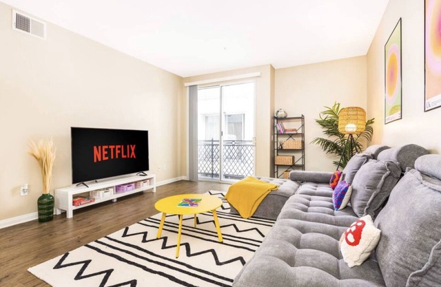 Stylish 1 bdr apartment in the heart of MDR