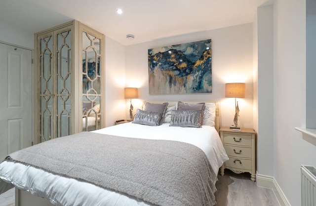 Stylish 1 Bed Apartment outskirts of Henley on Thames RG9