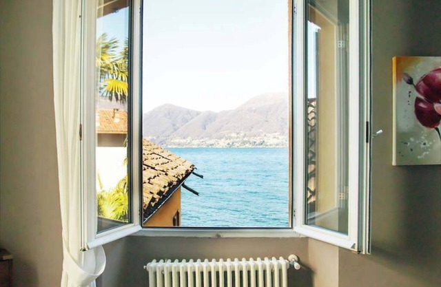 Stylish 2 bedroom Lake Maggiore holiday rental
