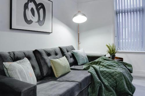 Stylish 2 bedroom flat - 15 minutes to Liverpool City Centre